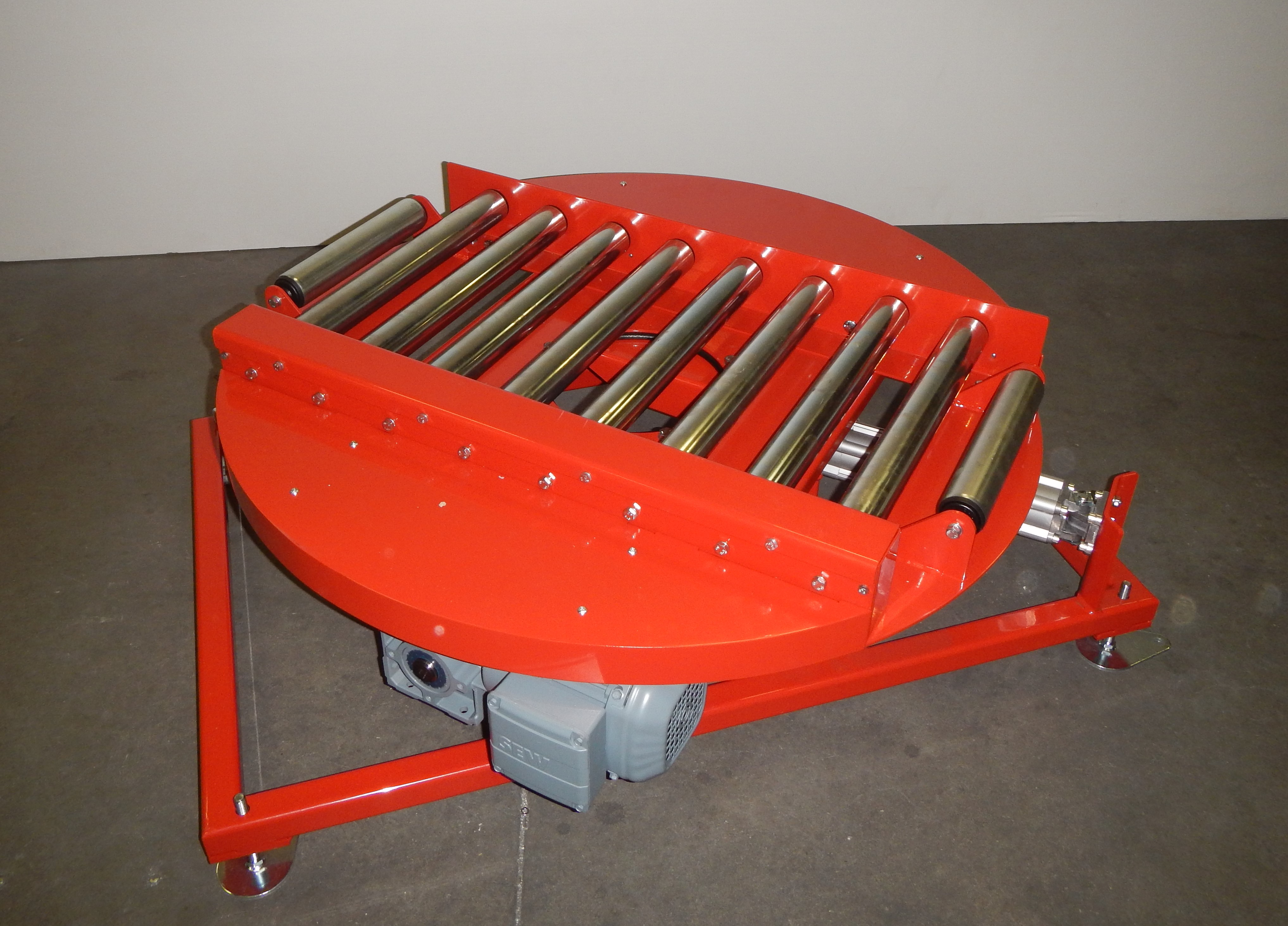 Turntables - Pallet & container transport